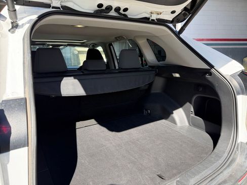 Used 2025 Toyota RAV4 XLE w/ Convenience Package image 33