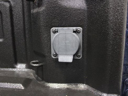 Used 2021 Chevrolet Silverado 1500 LTZ w/ Z71 Off-Road Package image 16