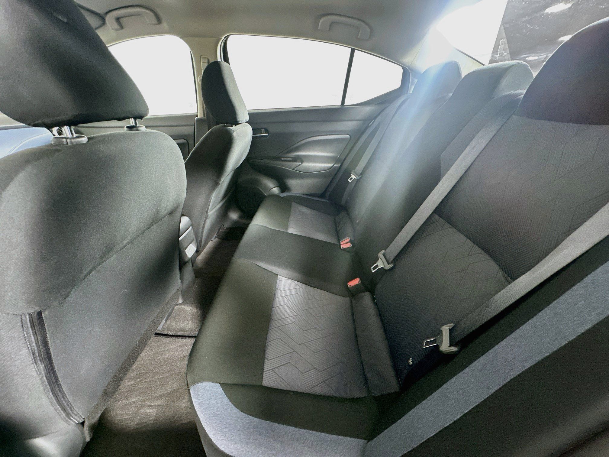 Used 2025 Nissan Versa SV FWD image 25
