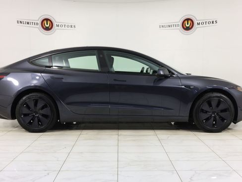 Used 2025 Tesla Model 3 RWD image 2