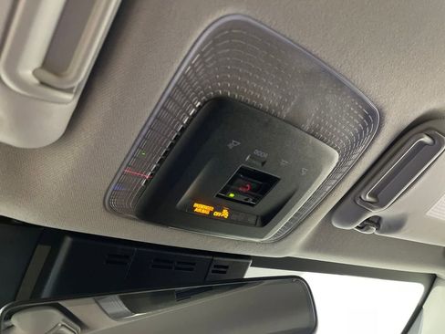 Used 2026 Toyota Prius Plug-In Hybrid image 26