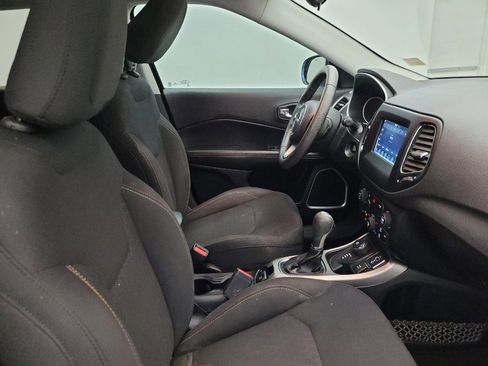 Used 2018 Jeep Compass Sport w/ Tech Group AWD/4WD image 21