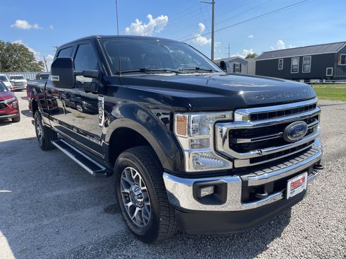 Used 2022 Ford F250 Lariat w/ Lariat Ultimate Package AWD/4WD image 2