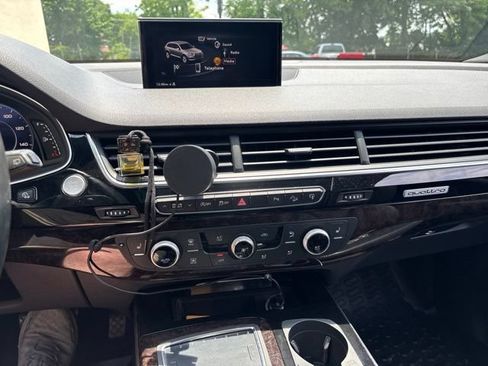 Used 2017 Audi Q7 2.0T Premium Plus w/ Premium Plus Package AWD/4WD image 18