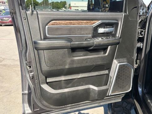 Used 2021 RAM 2500 Laramie AWD/4WD image 16
