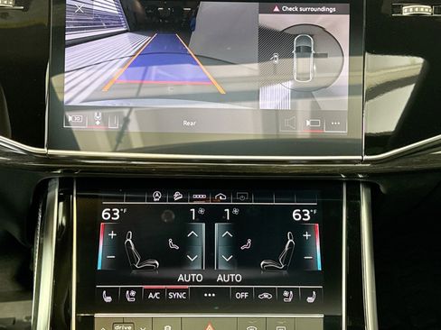 Used 2024 Audi Q8 Premium Plus w/ Premium Plus Package image 13