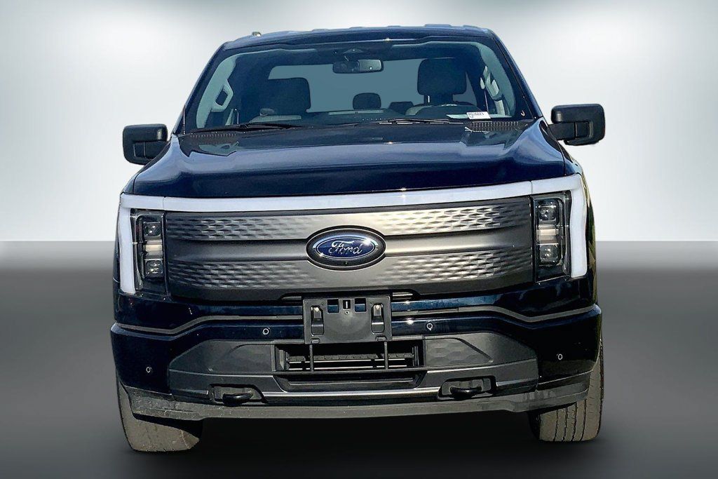 Used 2023 Ford F150 Lightning XLT w/ Equipment Group 312A High AWD/4WD image 7