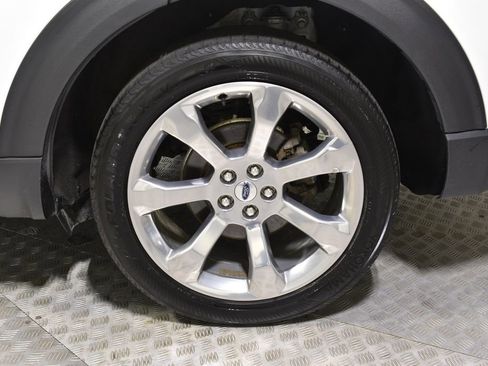 Used 2020 Ford Explorer Platinum w/ Premium Technology Package image 38