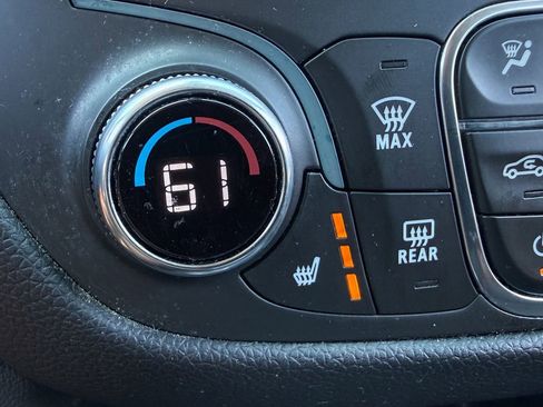 Used 2020 Chevrolet Equinox LT AWD/4WD image 10