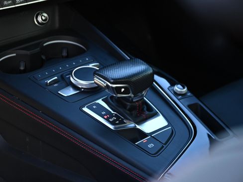 Used 2018 Audi A4 2.0T Premium Plus w/ Premium Plus Package image 23