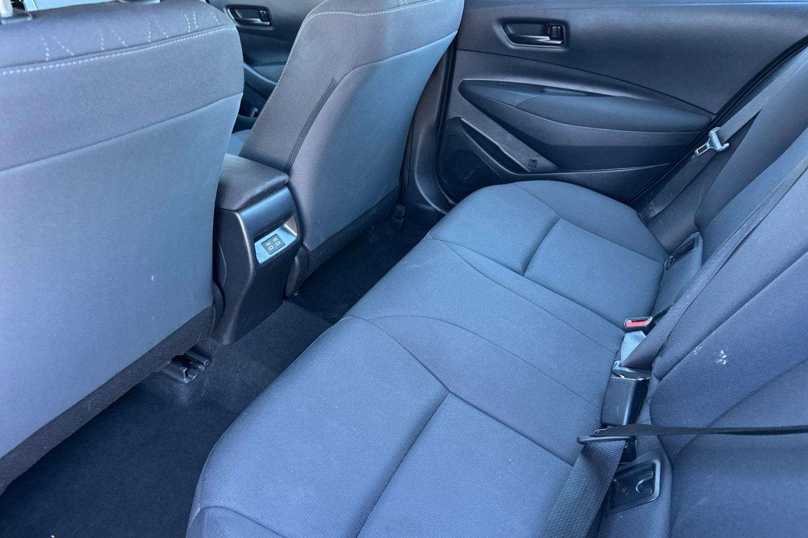 Used 2024 Toyota Corolla LE FWD image 11