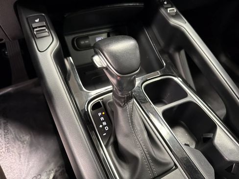 Used 2022 Kia Telluride S FWD image 15