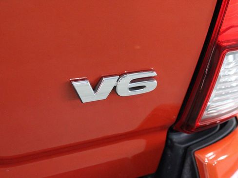 Used 2016 Toyota Tacoma TRD Sport image 33