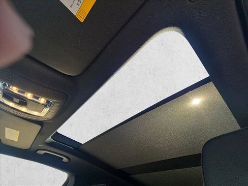 Used 2025 Mercedes-Benz GLS 450 4MATIC image 14