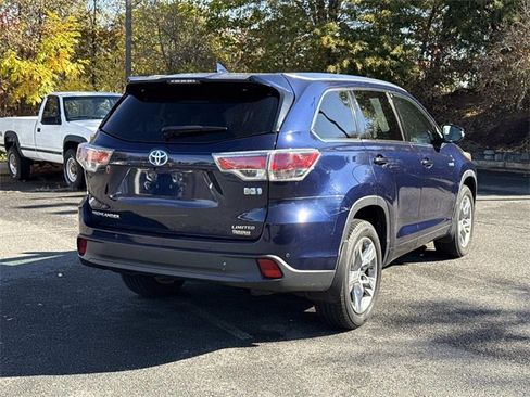Used 2015 Toyota Highlander Limited image 2