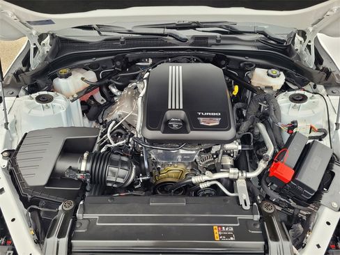 Used 2025 Cadillac CT4 Luxury image 30