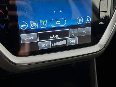 Used 2024 Subaru Crosstrek 2.0i Premium image 23