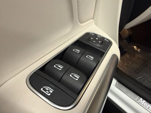 Certified 2025 Mercedes-Benz GLA 250 GLA 250 image 18