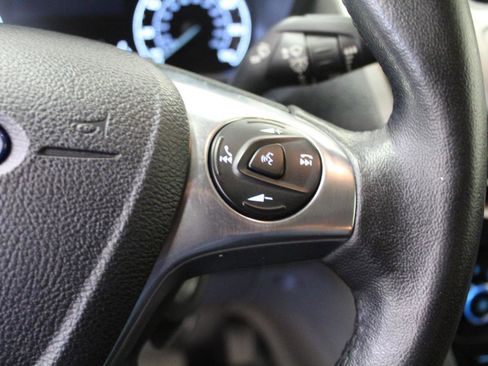 Used 2019 Ford Transit Connect XLT image 10