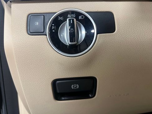 Certified 2018 Mercedes-Benz GLE 350 4MATIC image 19