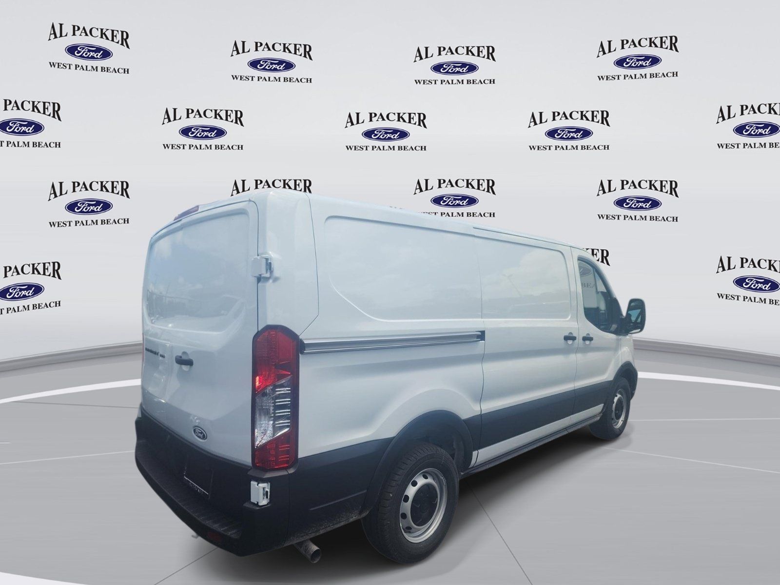 New 2026 Ford Transit 150 Low Roof w/ Load Area Protection Package RWD image 4