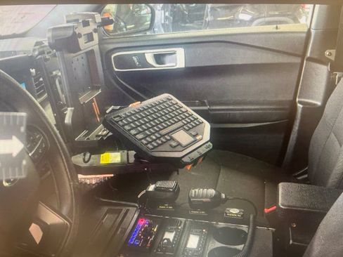 Used 2022 Ford Explorer 4WD Police Interceptor image 8