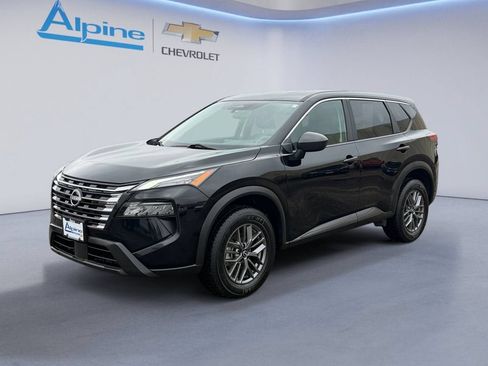 Used 2024 Nissan Rogue S AWD/4WD image 1