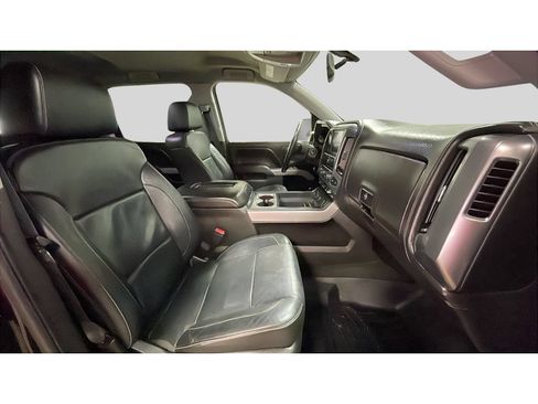 Used 2017 Chevrolet Silverado 1500 LTZ Z71 w/ LTZ Plus Package AWD/4WD image 17