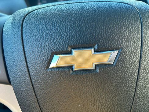 Used 2017 Chevrolet Sonic LT image 20