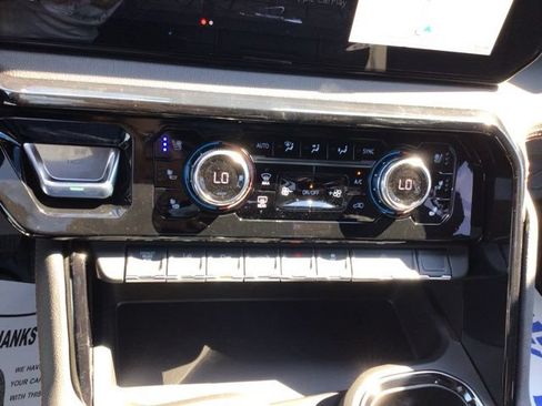 New 2026 GMC Sierra 2500 AT4 w/ AT4 Preferred Package AWD/4WD image 14