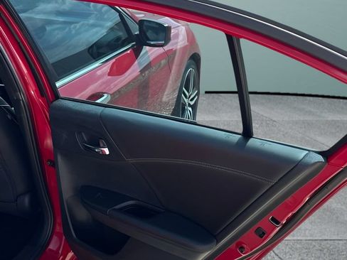 Used 2016 Honda Accord Sport image 14