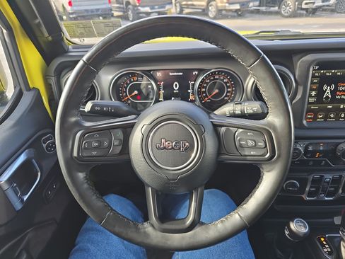 Used 2022 Jeep Wrangler Unlimited Sport image 21