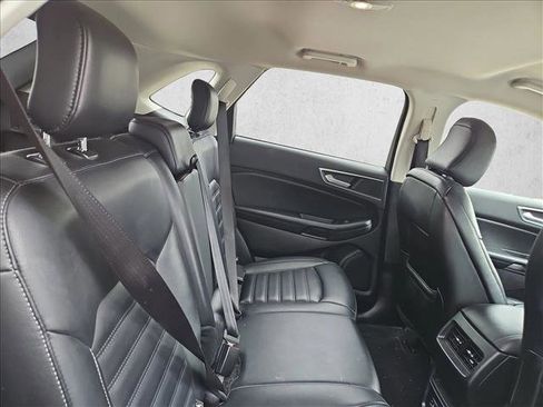 Certified 2022 Ford Edge SEL w/ Convenience Package image 11