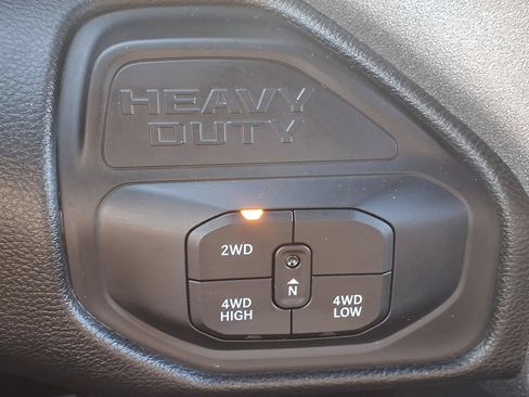 Used 2025 RAM 2500 Tradesman w/ Chrome Appearance Group AWD/4WD image 12