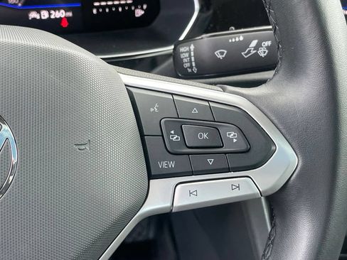 Certified 2023 Volkswagen Jetta SE w/ Panoramic Sunroof Package FWD image 16