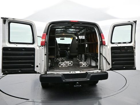 Used 2018 GMC Savana 2500 w/ Enhanced Convenience Package RWD image 36