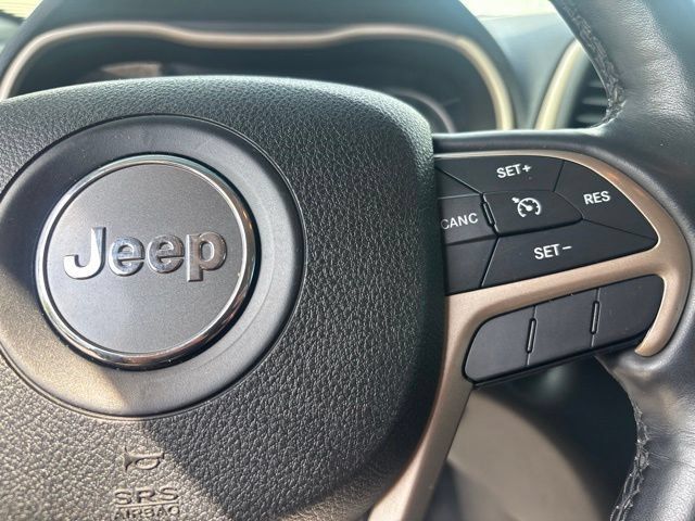 Used 2016 Jeep Cherokee 75th Anniversary AWD/4WD image 31