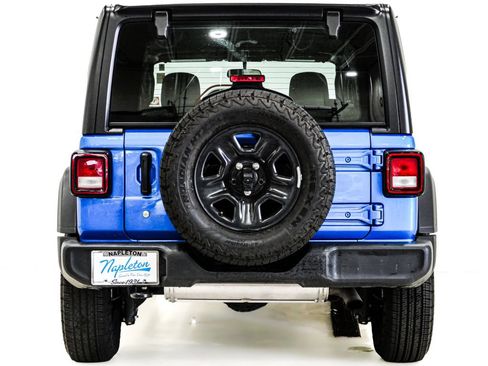 Used 2024 Jeep Wrangler Unlimited Sport AWD/4WD image 8