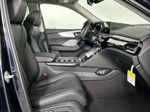 Used 2025 Acura MDX FWD image 31