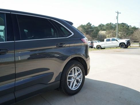 Used 2021 Ford Edge SEL w/ Cargo Accessory Package image 16