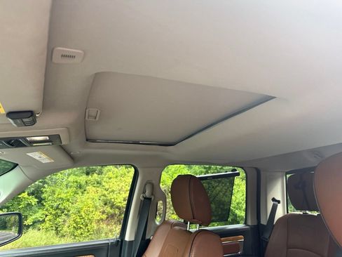 Used 2018 RAM 1500 Laramie Longhorn AWD/4WD image 7