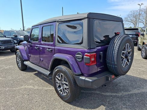 New 2026 Jeep Wrangler Sahara AWD/4WD image 7