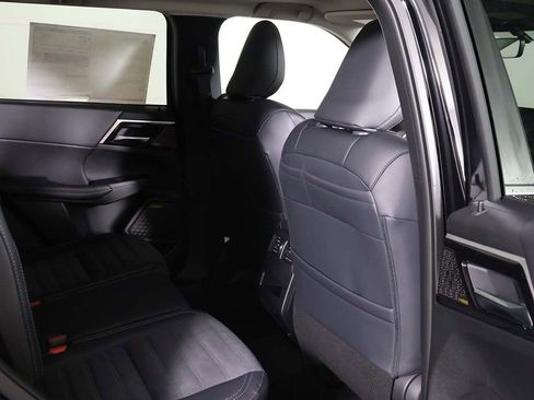 New 2026 Mitsubishi Outlander SE AWD/4WD image 33