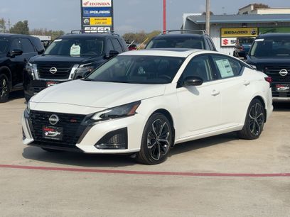 New 2025 Nissan Altima 2.5 SR w/ SR Premium Package