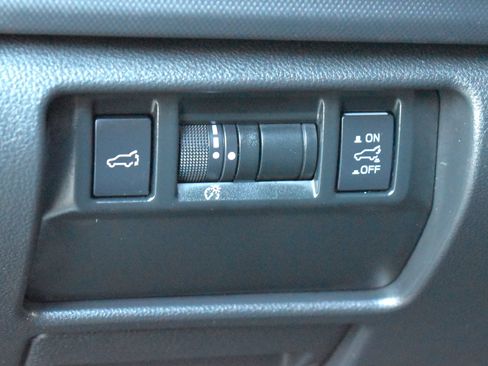 Used 2025 Subaru Forester Premium w/ Convenience Package #1 AWD/4WD image 51
