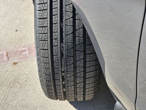 Used 2019 Mercedes-Benz GLE 400 4MATIC image 12