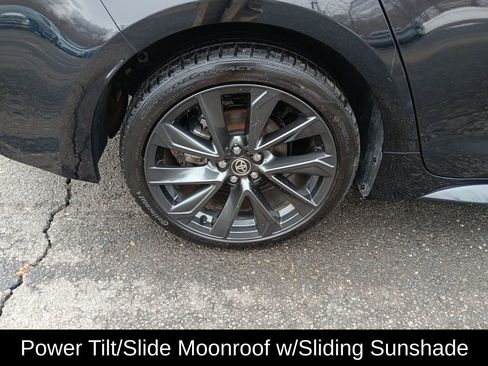 Used 2024 Toyota Corolla SE w/ SE Premium Package image 10