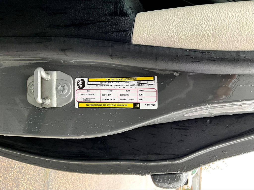 Used 2022 Chrysler Pacifica Touring-L FWD image 21