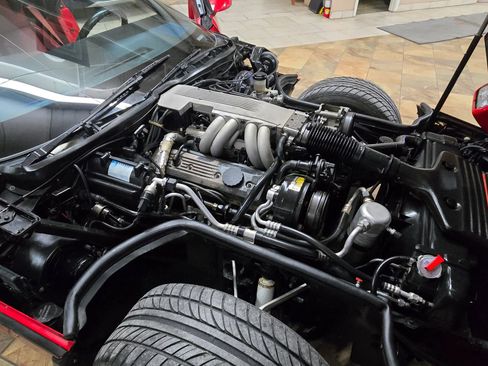 Used 1987 Chevrolet Corvette Convertible image 20