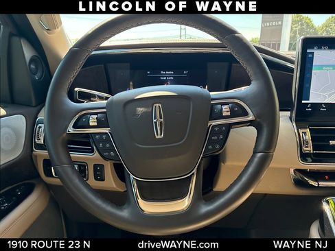 Certified 2024 Lincoln Navigator Reserve AWD/4WD image 28